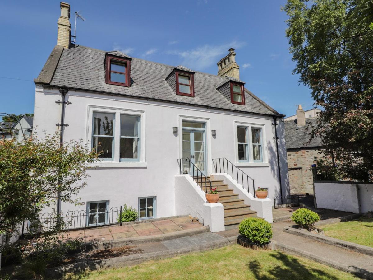 Mary Ann Villa Inverness Exterior photo